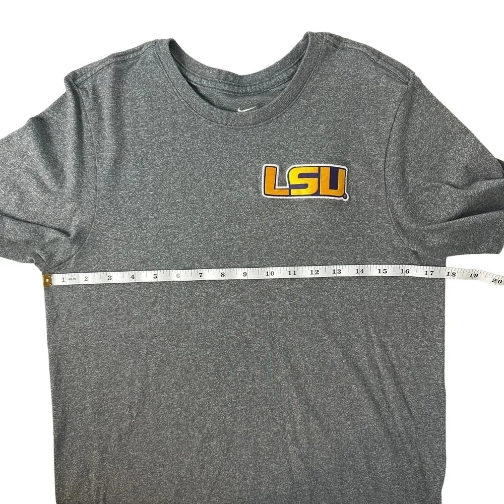 Nike LSU Embroidered Athletic Cut Crew Neck Short Sleeve Shirt Size Small